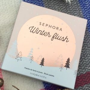 Sephora Winter Flush Blush Palette (8 colors)